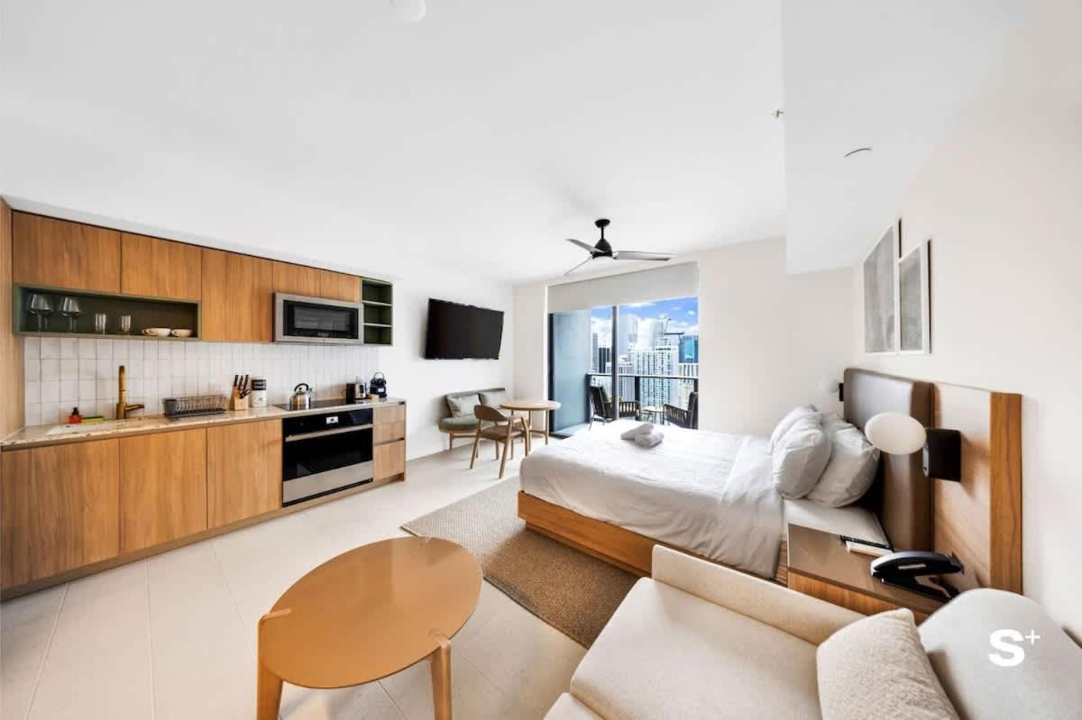 Appartement Modern In Downtown With Stunning Views *