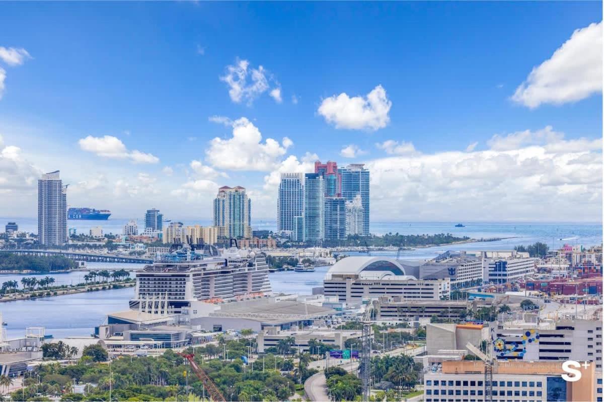 Modern In Downtown With Stunning Views Appartement *