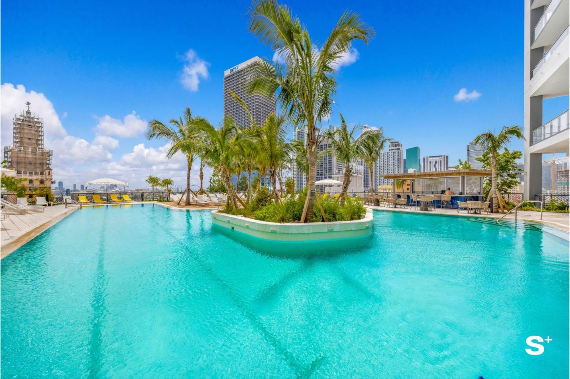 Modern In Downtown With Stunning Views Appartement